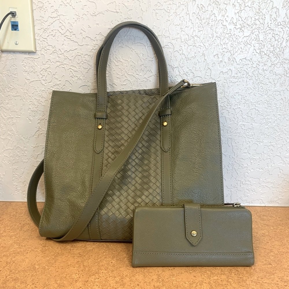 Fossil Kingston Large Tote and Wallet in Moss Green